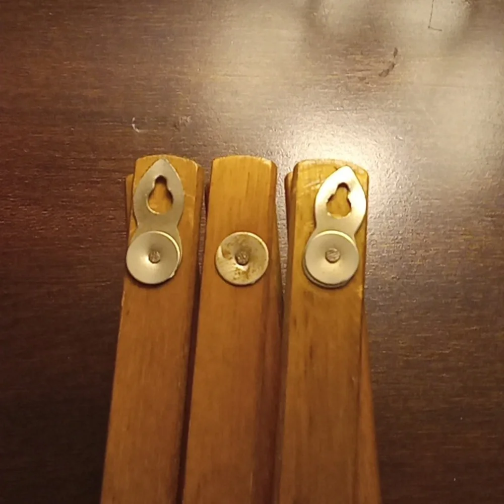 Vintage Wooden Wall Hanger - Picture 2 of 2